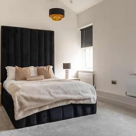 아파트 Skyway With Jacuzzi *