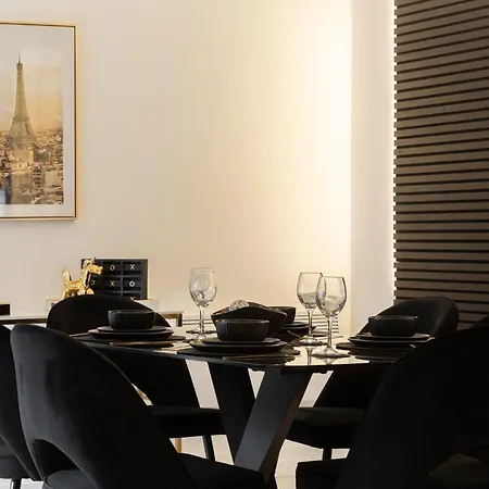 Skyway With Jacuzzi * 브래드퍼드