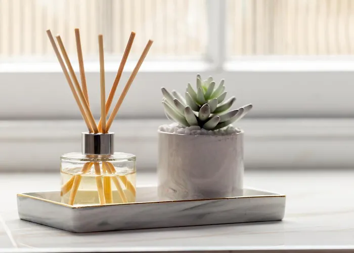 Skyway With Jacuzzi 아파트