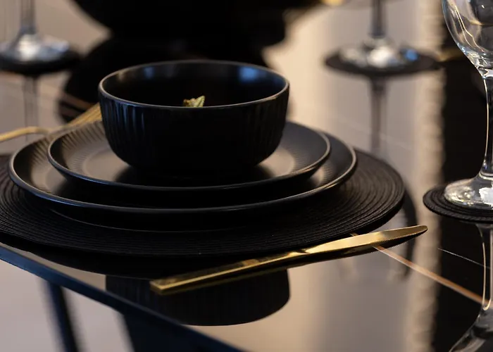 Skyway With Jacuzzi Apartament *